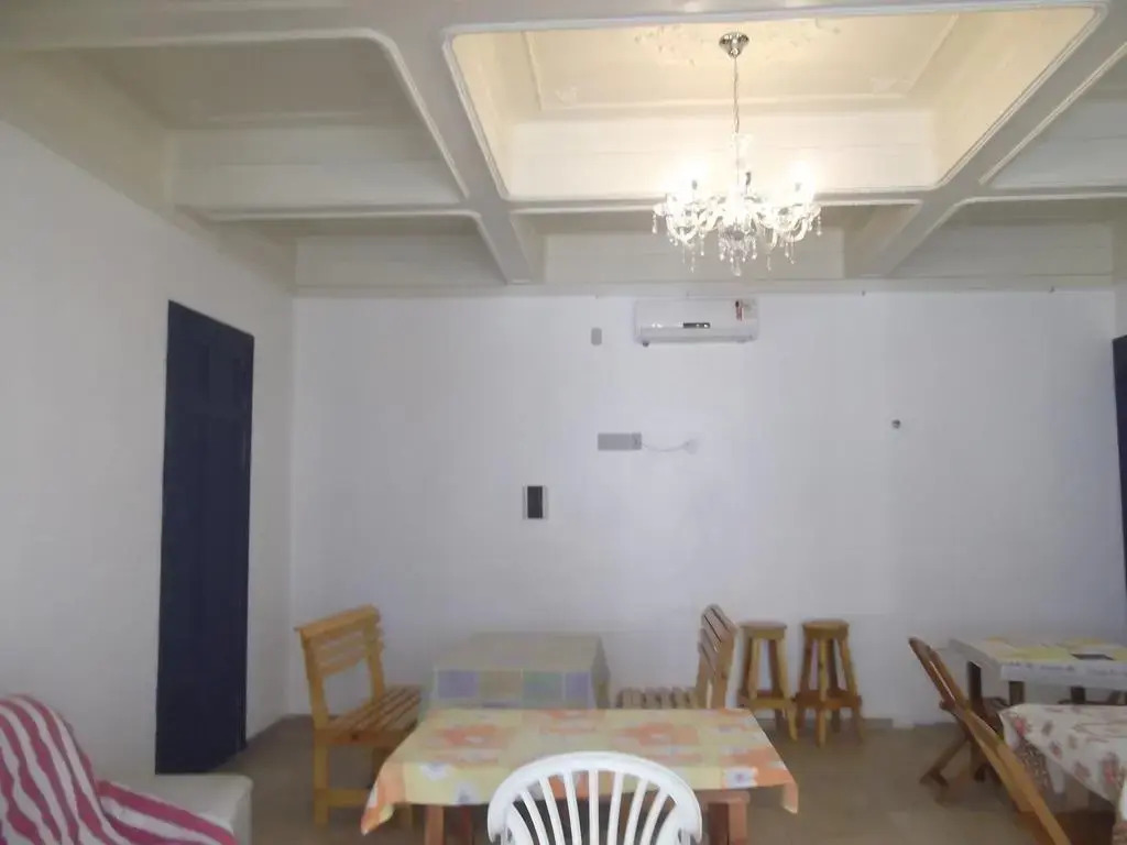 Porto das Palmeiras Hostel