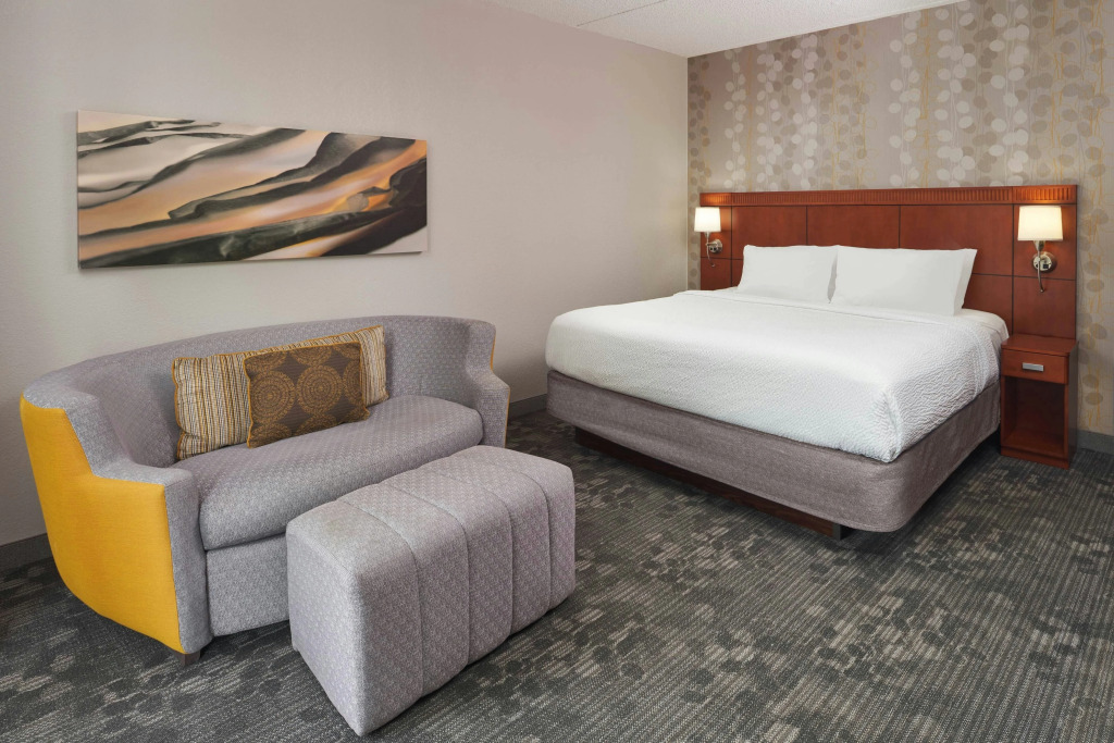 Courtyard Chicago Wood Dale / Itasca