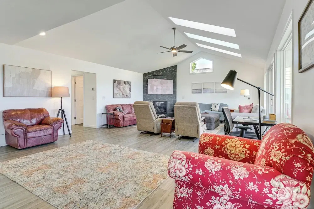 Anacortes Home w/ Views of Puget Sound