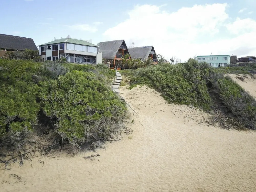Tofinho Beach House