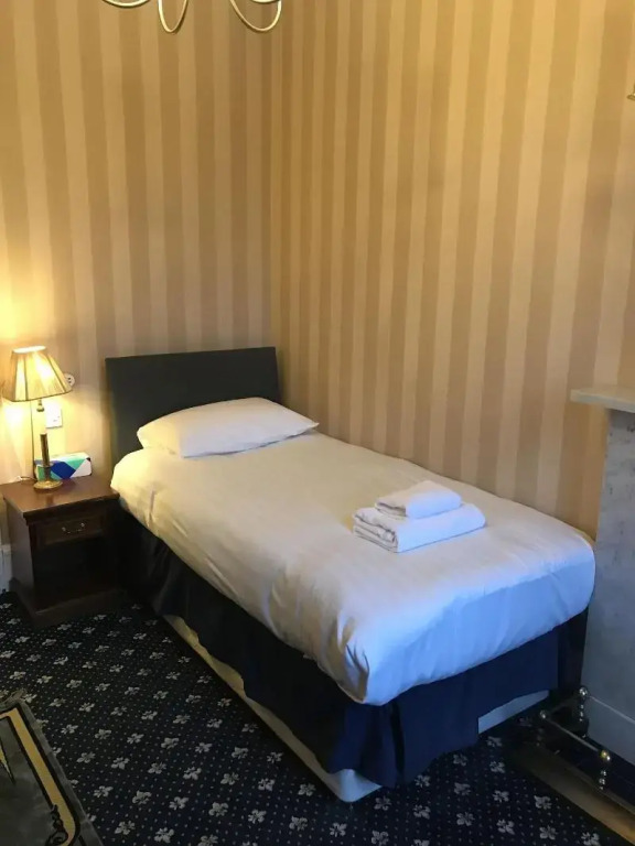 Alexander Guest House