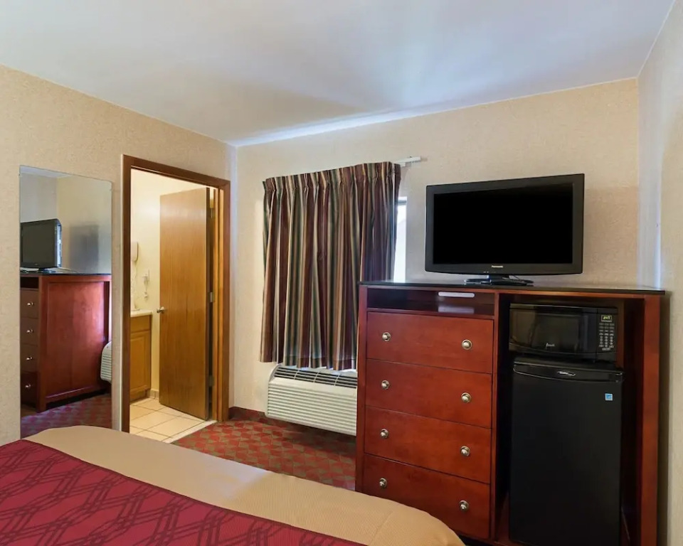 Econo Lodge College Park