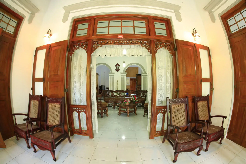 Villa 80