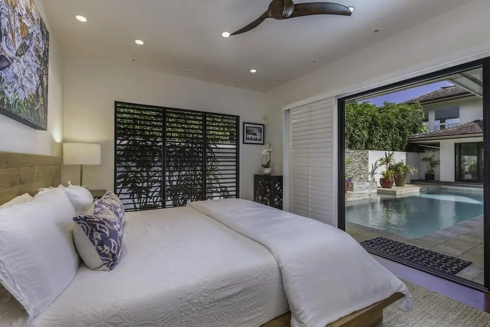 Luxury Zen Retreat 3 Bedroom Home by RedAwning