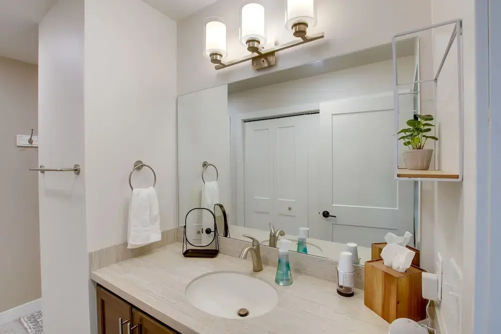 Riverfront Sheboygan Townhome w/ Grill!