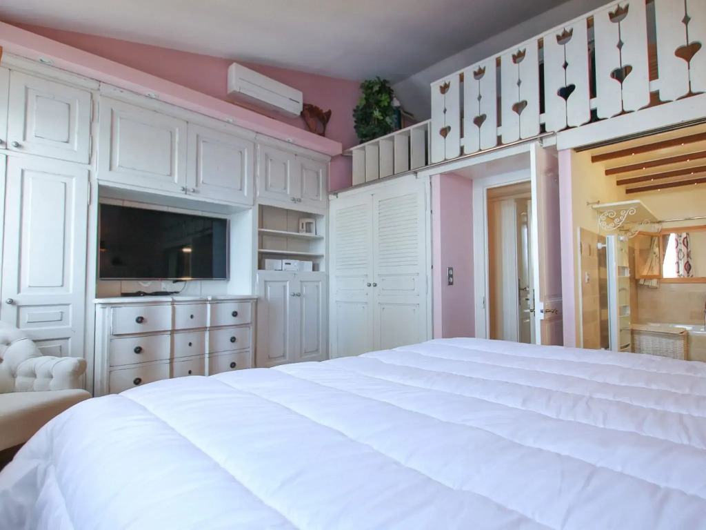 Lovely Holiday Home in Port Grimaud With Terrace