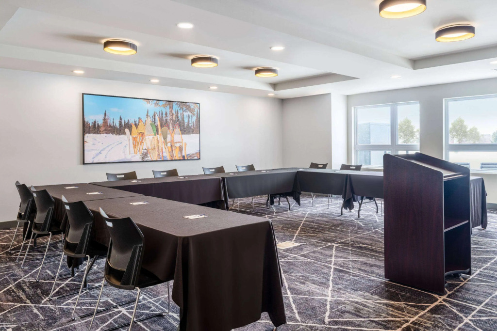 Microtel Inn & Suites by Wyndham Kanata Ottawa West