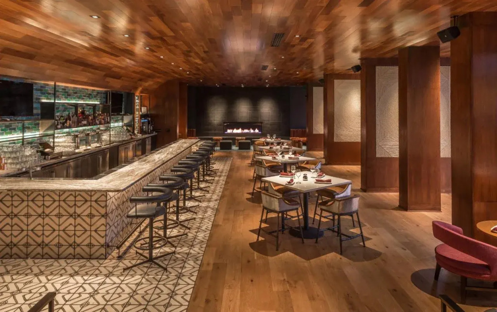 Portola Hotel & Spa