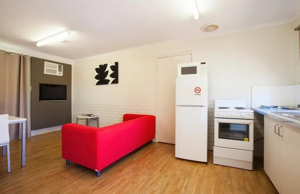 Geraldtons Ocean West Holiday Units & Short Stay Accommodation