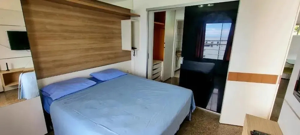 Yacht Coast