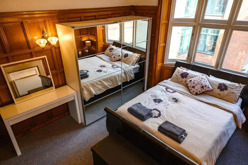 Amazing 3 Bedroom apartment in the center of Town