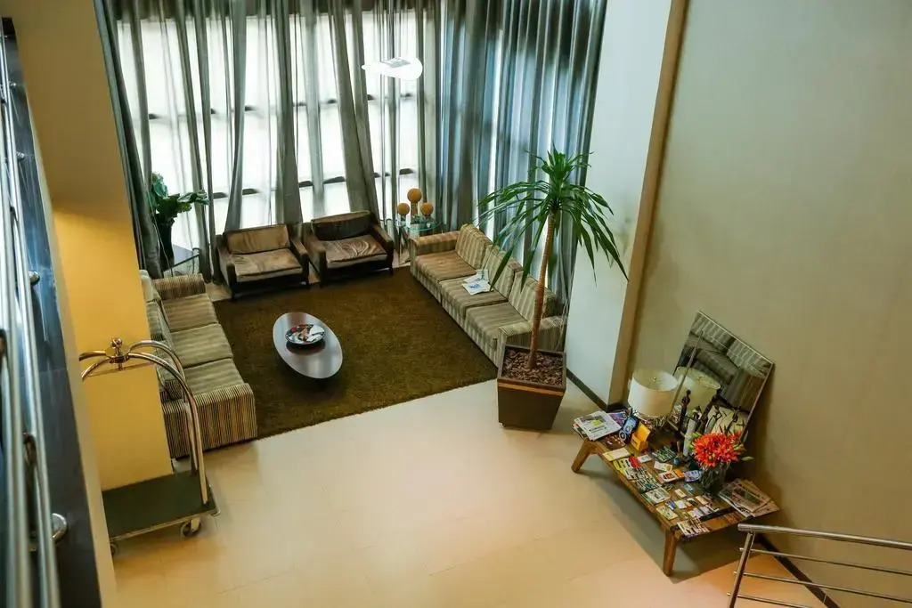 Golden Plaza Hotel by Easy Class