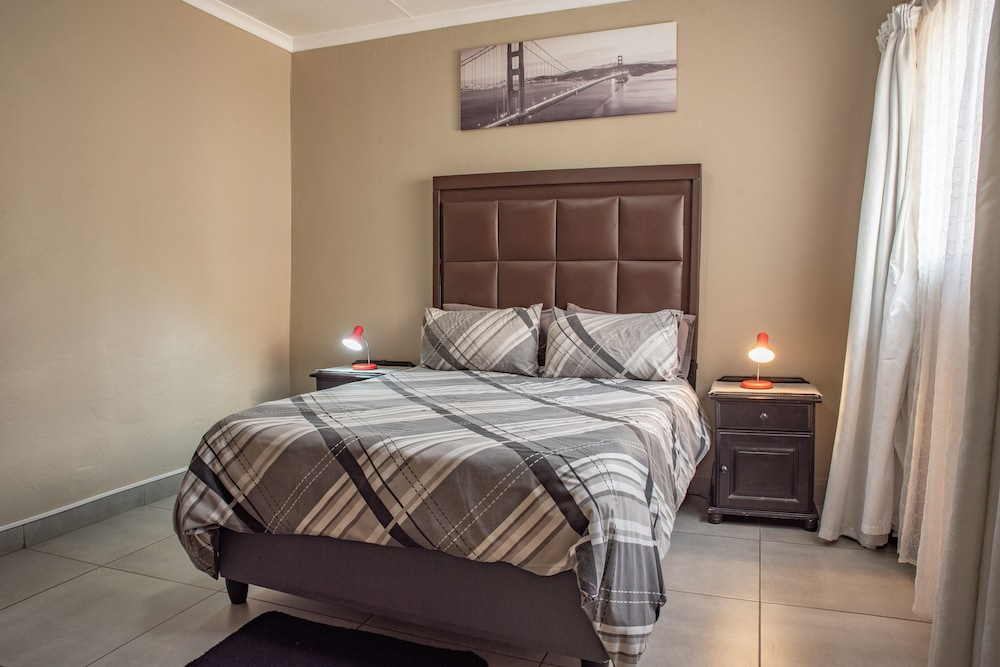 Rusty Estate - Self Catering