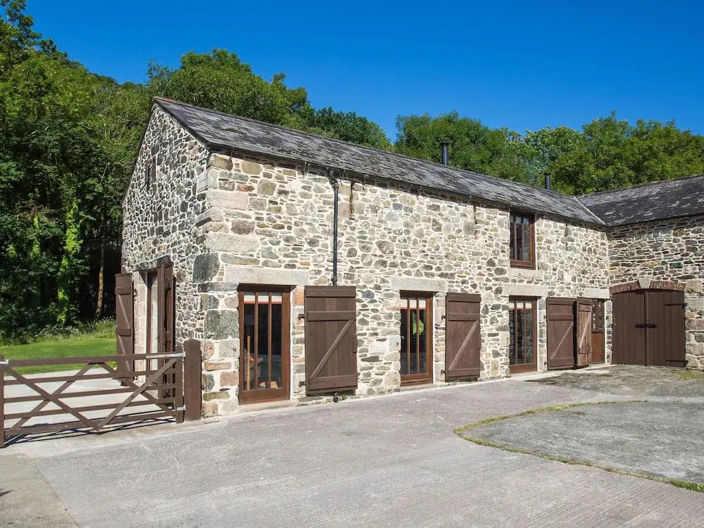 Plush Holiday Home in Tavistock with Garden near Swim Center