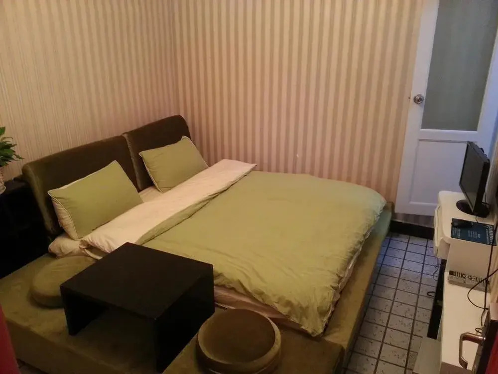 Fenghuang Yihao Apartment