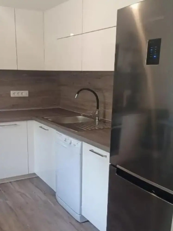 Apartment RR - One Bedroom Apartment With Balcony