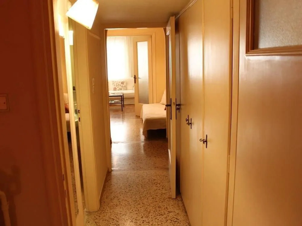 Bright Apartment in the Center of Athens