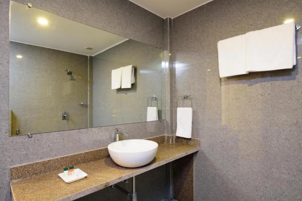 De Lagom Comforts , Comfortable Rooms with Pool & Breakfast - Near Anjuna Beach