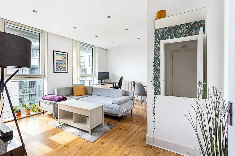 City-Close 1-Bed Apartment near Tower Hill