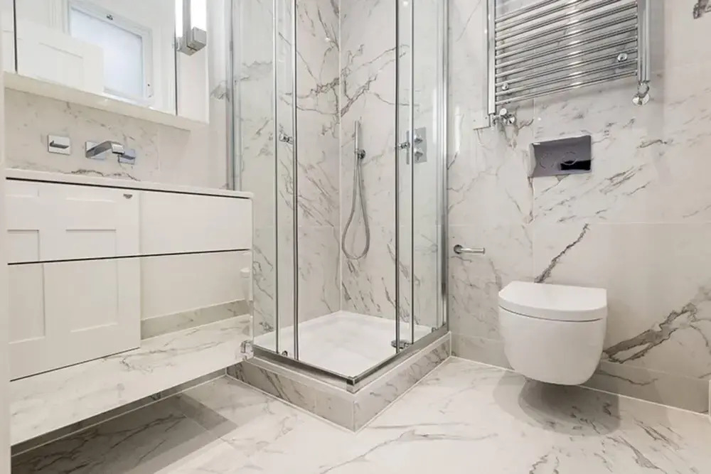 Designer 3 Bed Apartment With Balcony - 140