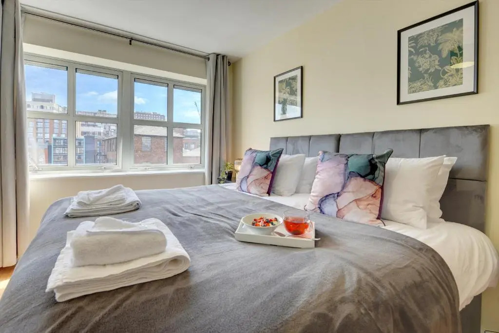 Lovely & Calm 2Bd Executive Eco-Apartment I Parking I Pet Friendly