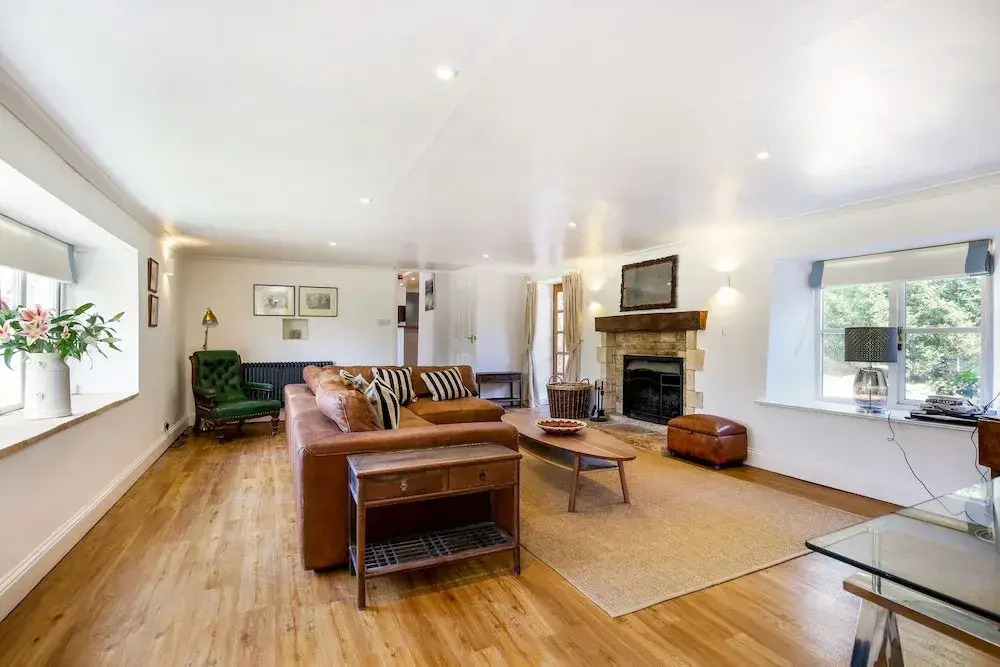 Rustic Cotswolds Farmhouse by Burford