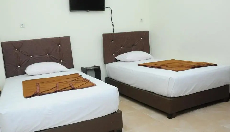 Dena Hotel