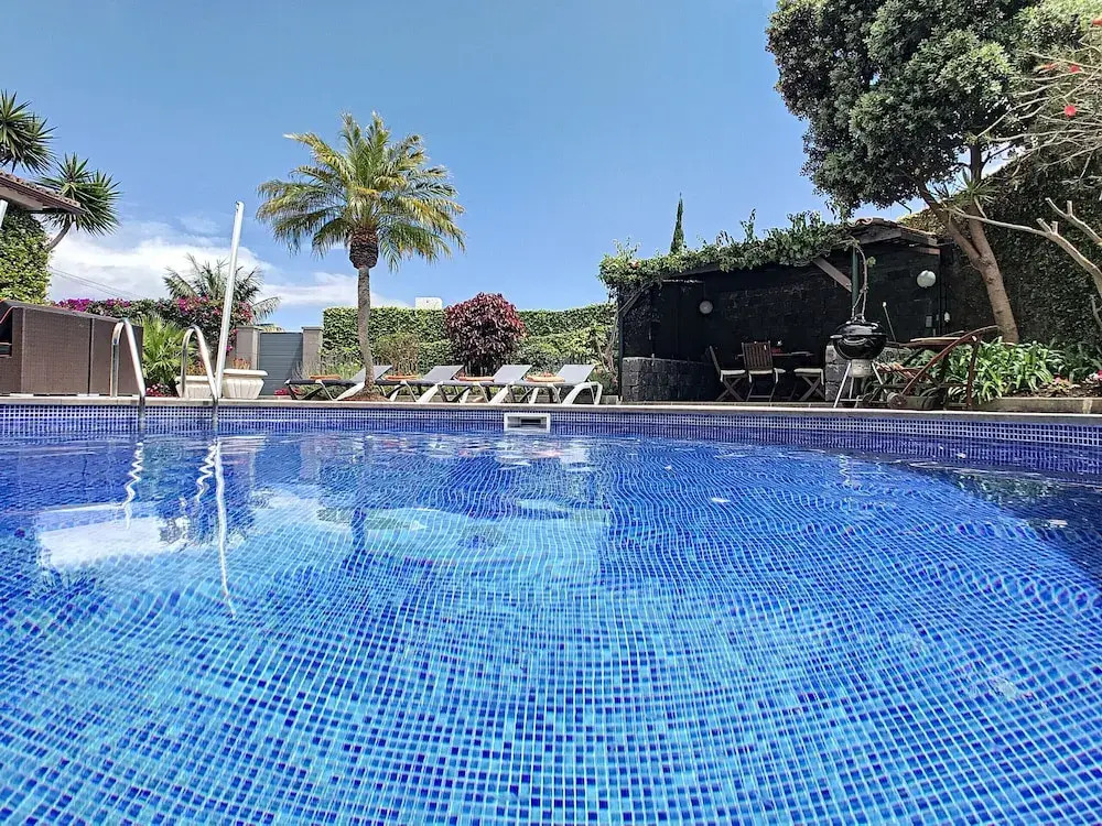 Vila do Vale by MHM