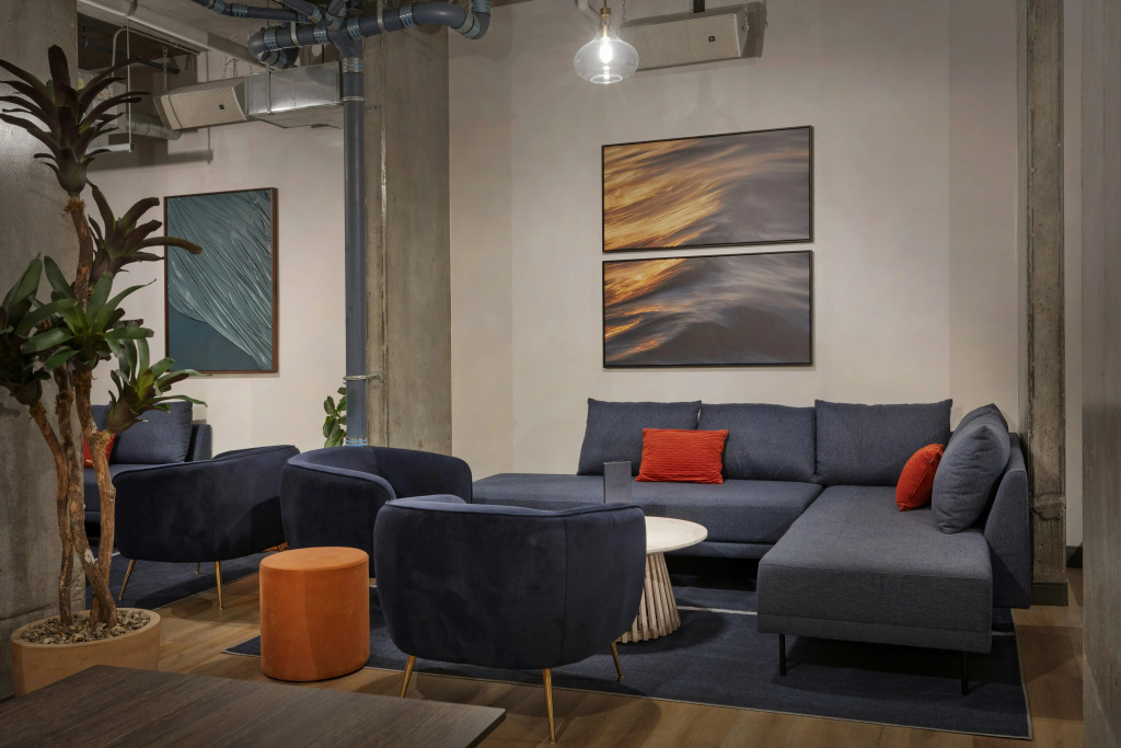 The LOOM Hotel, Tapestry Collection by Hilton