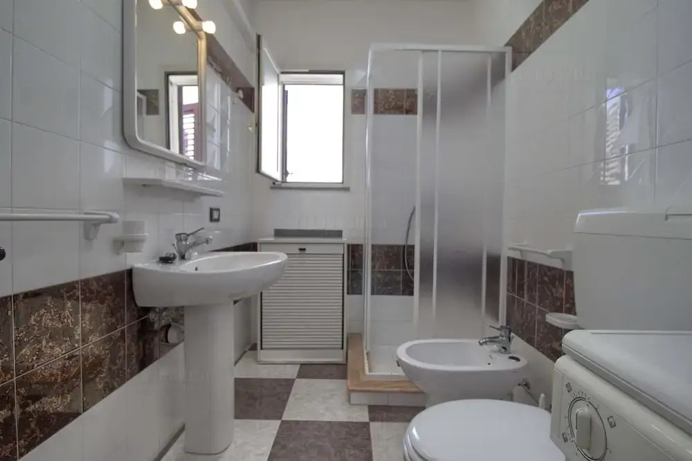 Il Molo - new Solution Close the sea