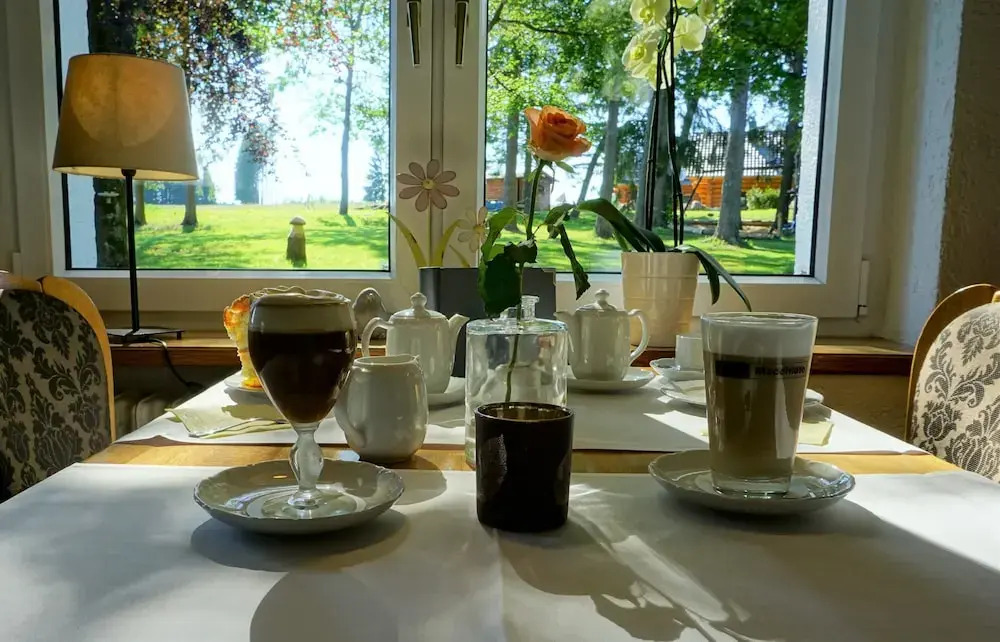waldhotel AUSZEIT mit Restaurant & Café