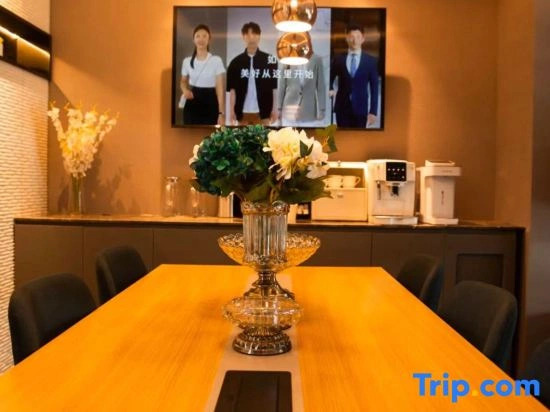 Homeinn Selected Hotel (Mengyin South Ring Road Expressway Exit)