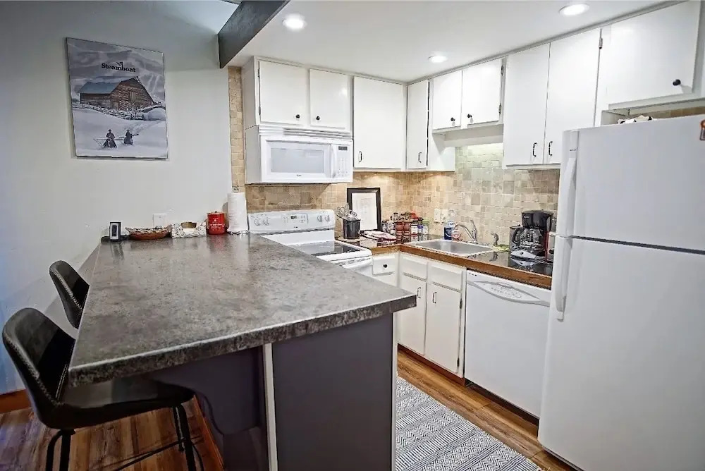 Storm Meadows Club A-320 - 2 Br Condo