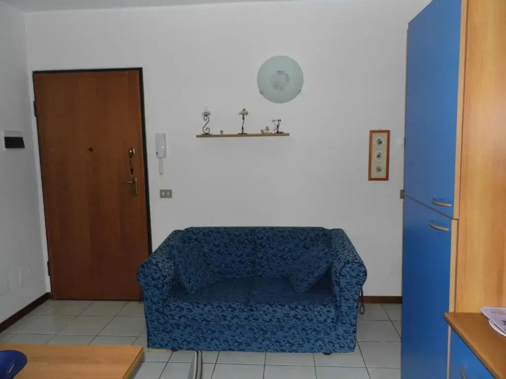 Bilocale Mentana 21