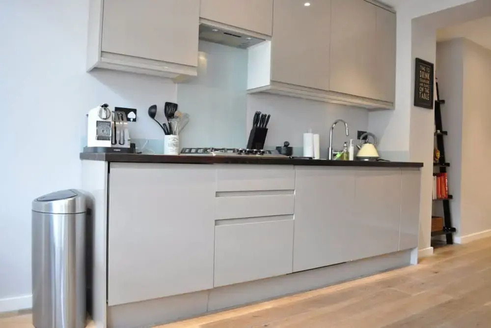 Spacious 2 Bedroom Flat With Garden