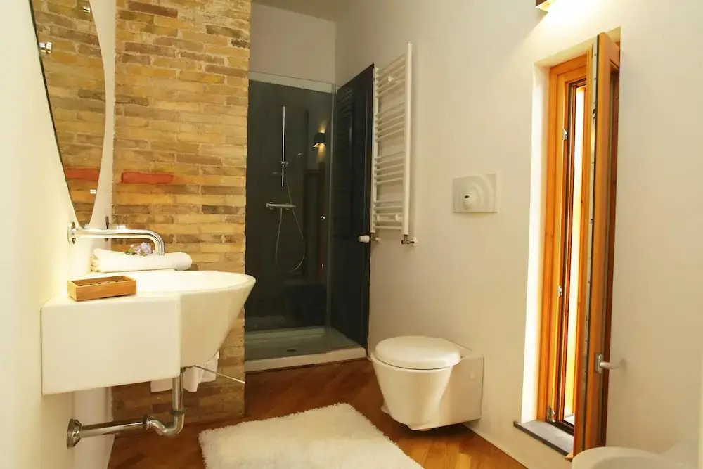 Villa With 6 Bedrooms in Torre Colonna-sperone, With Wonderful sea View, Private Pool, Enclosed Garden