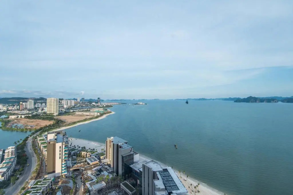 Luxury Apartment A La Carte Ha Long with Ocean view