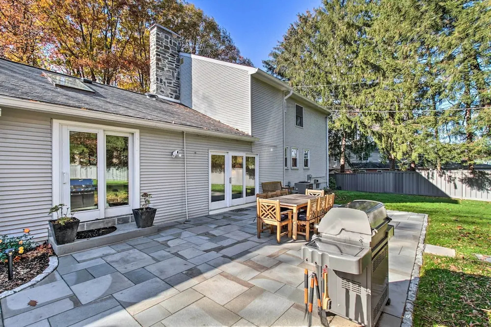 Near Philly & PGA Champ! Inviting Home w/ Yard