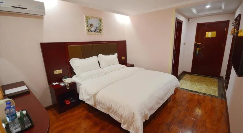 GreenTree Inn Yunnan Lijiang Qixing Street Express Hotel