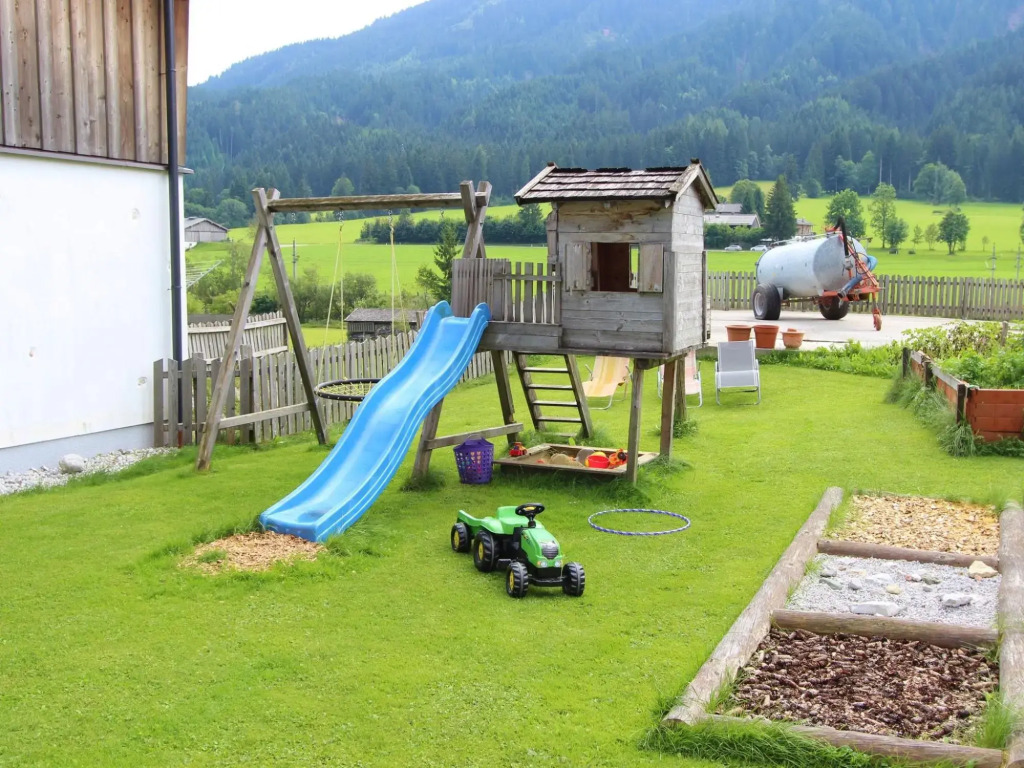 Apartment Leogang near Ski Slopes