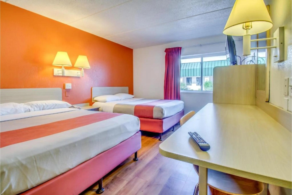 Motel 6-Amherst, NY - Buffalo