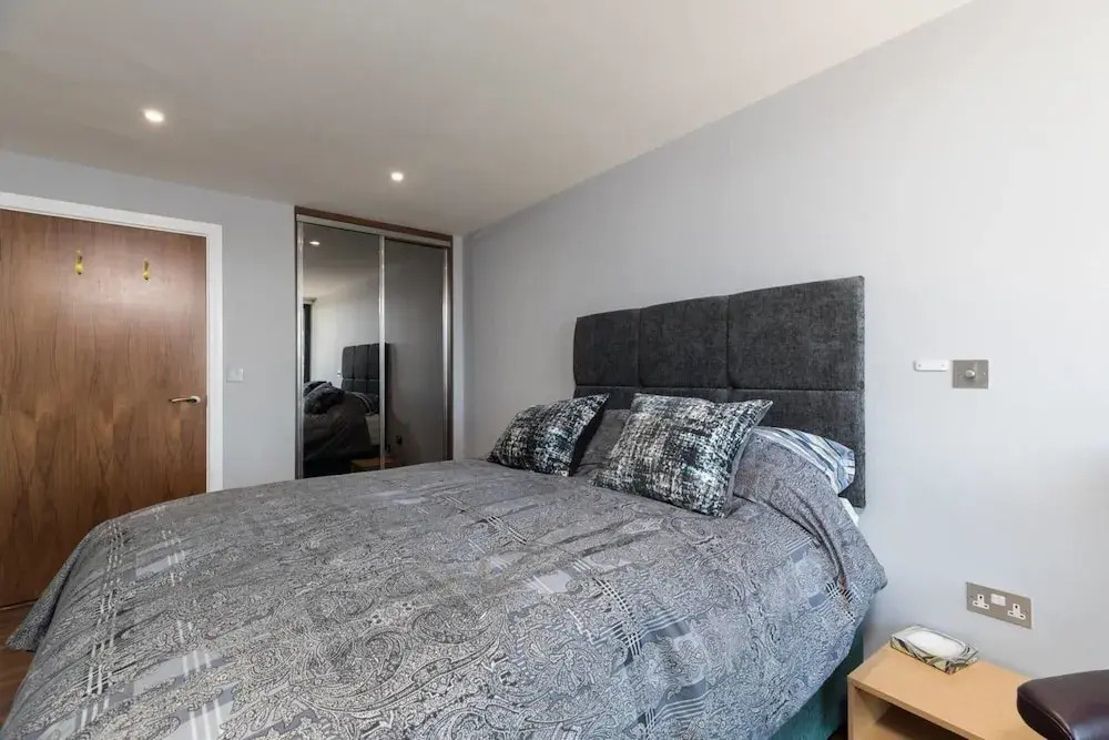 Smart 1 bed Flat in Richmond Close to Tube Station
