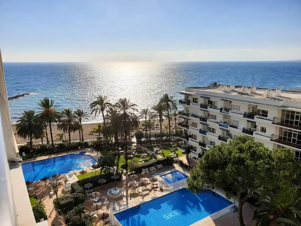 Skol 508 West Facing Duplex Apartment with Amazing Sea Views