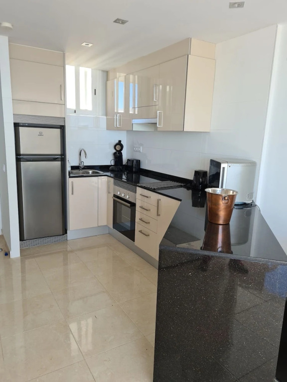 Luxurious 1st Line Top-floor Apartment With Direct Sea Access