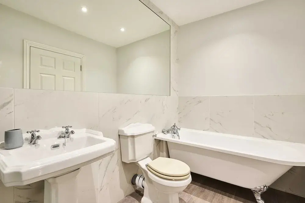 Host Stay Albert House