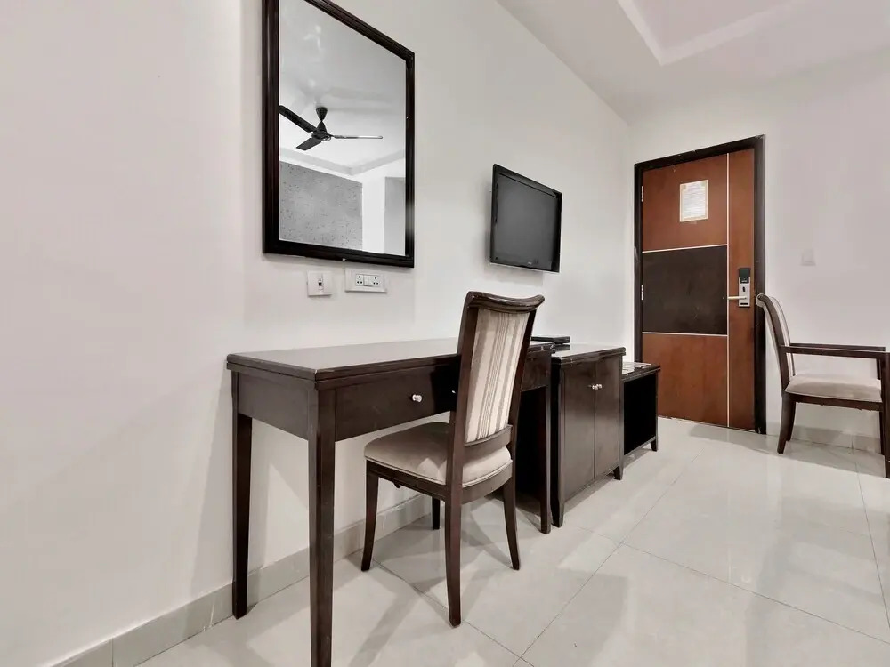 Super Hotel O Rudra Grand