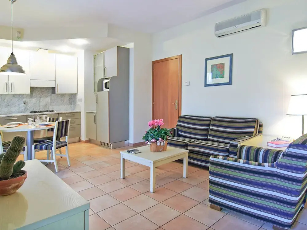 Long Stay Monthly Cheap Apartment With Backyard Garden