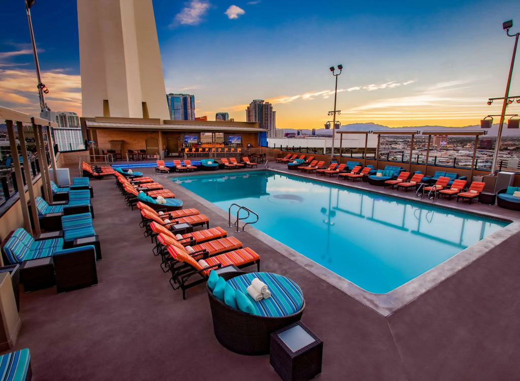The STRAT Hotel, Casino & Tower