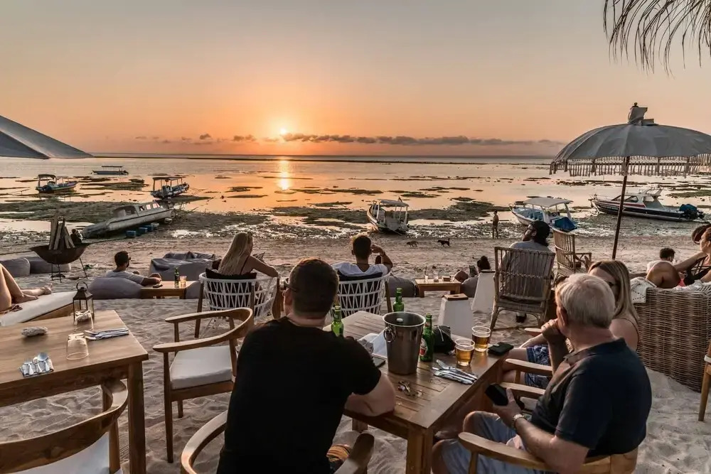 Ohanas Beachfront Resort & Beach Club
