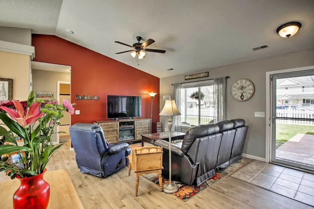 Cozy Getaway w/ Yard & Patio: 4 Mi to Hayden Lake!